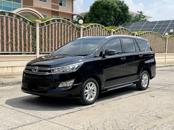 TOYOTA INNOVA 2.8 G