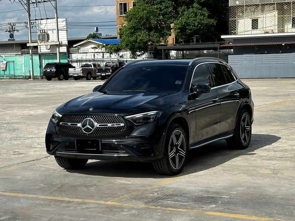 MERCEDES BENZ GLC350E AMG DYNAMIC 4MATIC