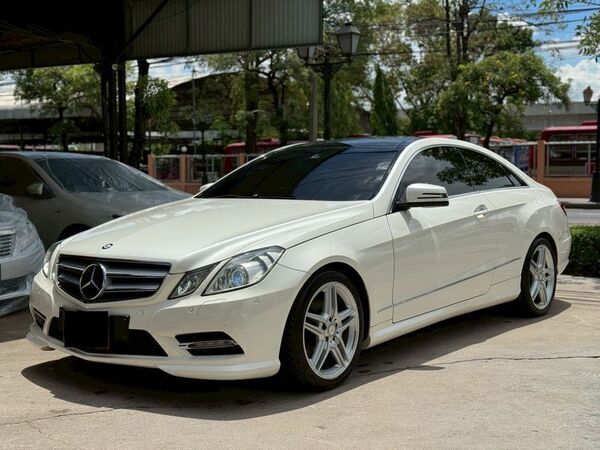 MERCEDES BENZ E-CLASS E200 CGI COUPE AMG SUNROOF W207