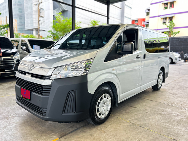 TOYOTA HIACE 2.8 GL MT 2022