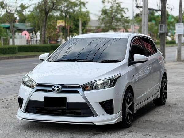 TOYOTA YARIS HATCHBACK 1.2E