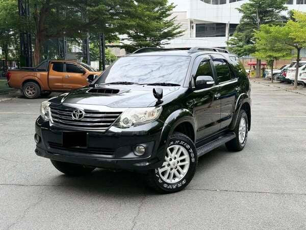 TOYOTA FORTUNER 3.0V