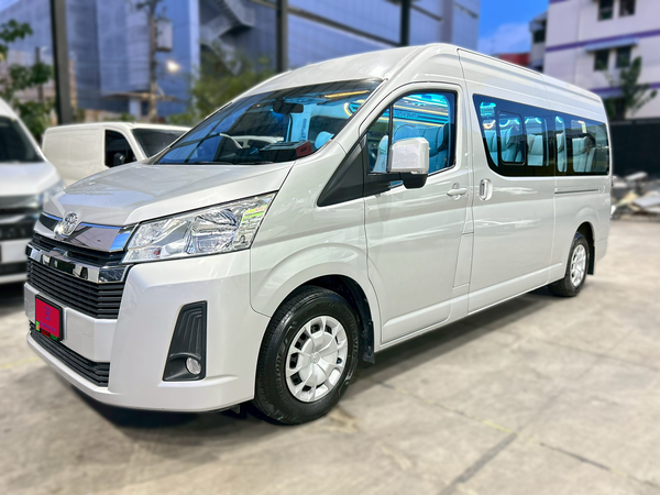 TOYOTA COMMUTER 2.8 MT 2021 VIP