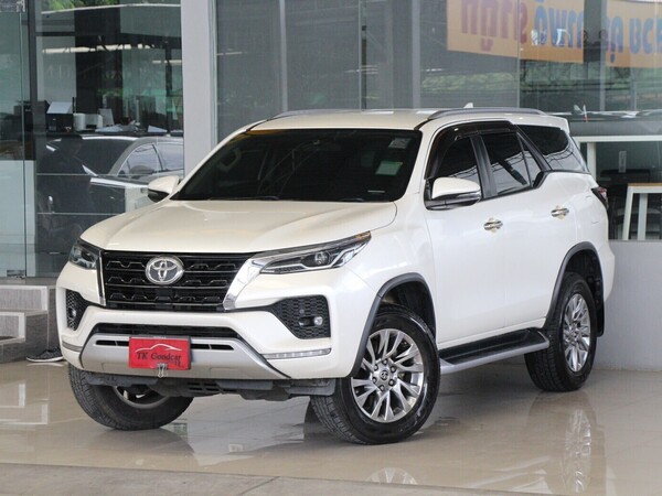 TOYOTA FORTUNER 2.4 G