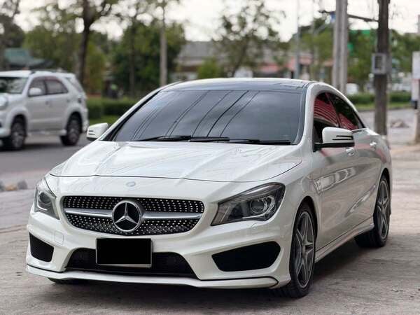 MERCEDES BENZ CLA 250 AMG TOP SUNROOF