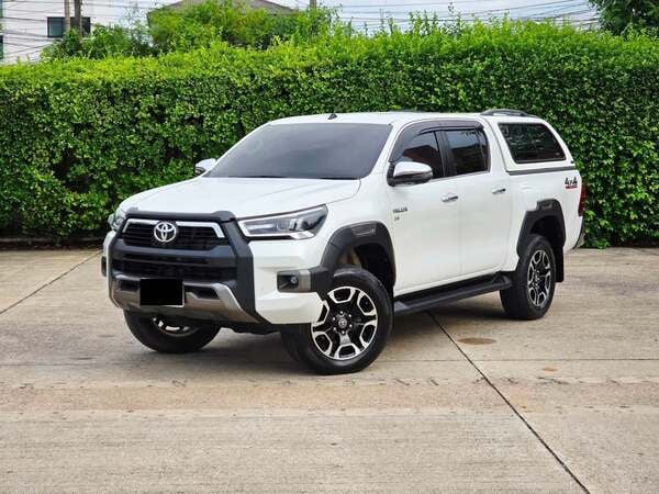 TOYOTA HILUX REVO 2.8 HIGH 4X4 AT
