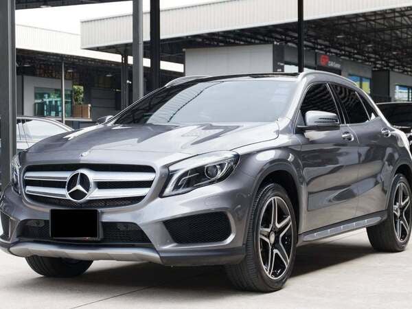 MERCEDES BENZ GLA250 AMG
