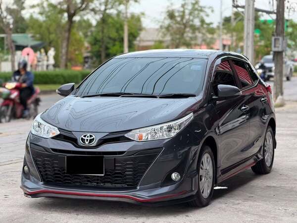 TOYOTA YARIS HATCHBACK 1.2E AUTO