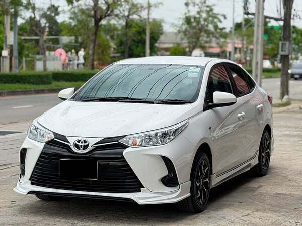 TOYOTA YARIS ATIV 1.2