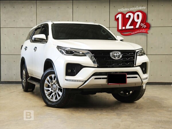 TOYOTA FORTUNER 2.4 (ปี 15-25) V 4WD SUV AT