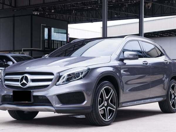 MERCEDES BENZ GLA250 AMG