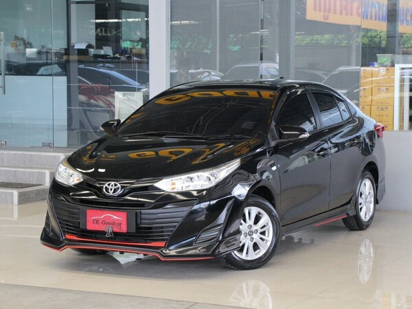 TOYOTA YARIS ATIV 1.2 E