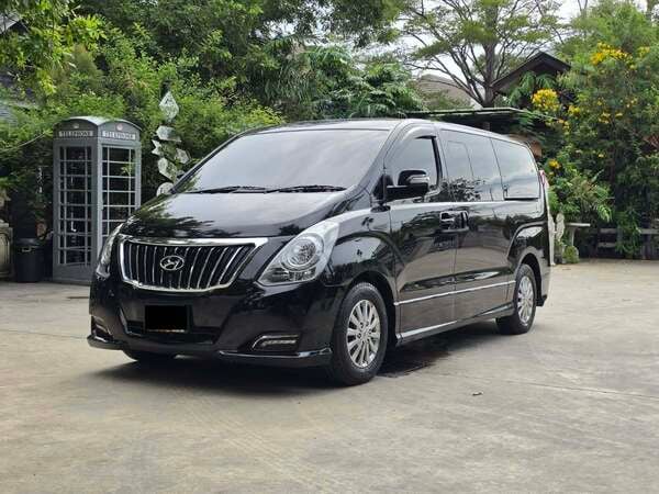 HYUNDAI H1 DELUXE