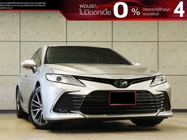 TOYOTA CAMRY 2.5 (ปี 18-24) PREMIUM SEDAN AT