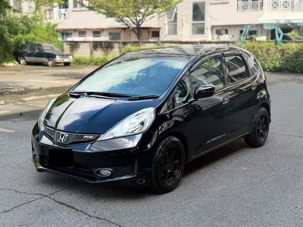 HONDA JAZZ 1.5 S AUTO