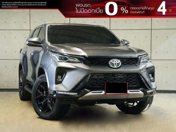 TOYOTA FORTUNER 2.4 (ปี 15-25) LEADER V 4WD SUV AT